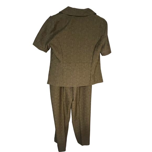 Sag Harbor 2 piece tan pant set with fall like flower embroidered on jacket/top - Picture 3 of 10